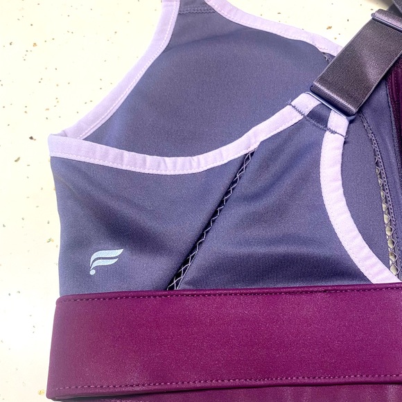 Fabletics Zoe High Impact Workout Set - Picture 7 of 12